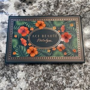 Ace Beautē Nostalgia Palette